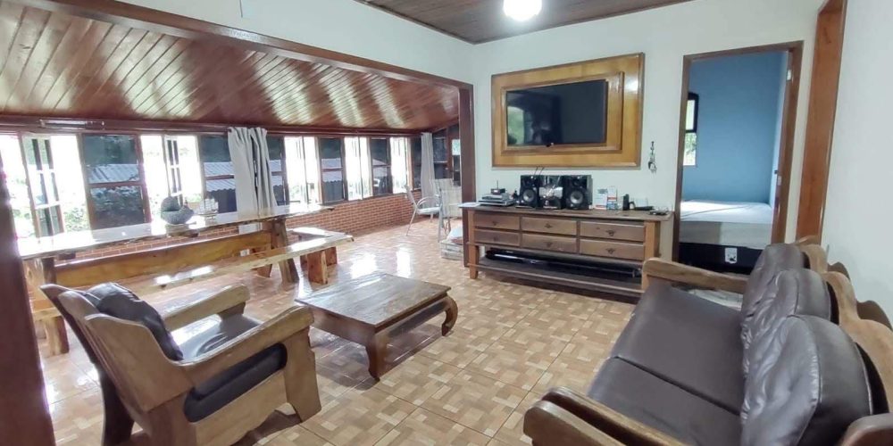 22b2ec1c-c2a9-40b9-b06c-27a098cef3cf