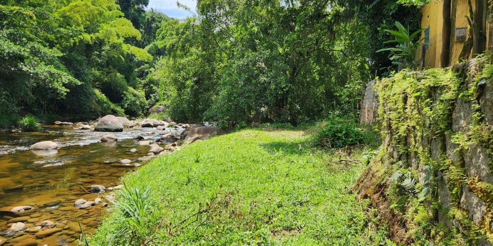 904d27f1-1845-448d-8d37-9ea135ff7030