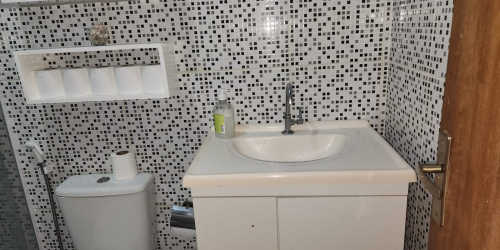 9adc78ae-df64-4a52-816e-95557124a32d