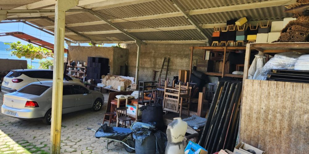 e5dcf85f-d80f-40a8-9d56-42a07e33ca6a