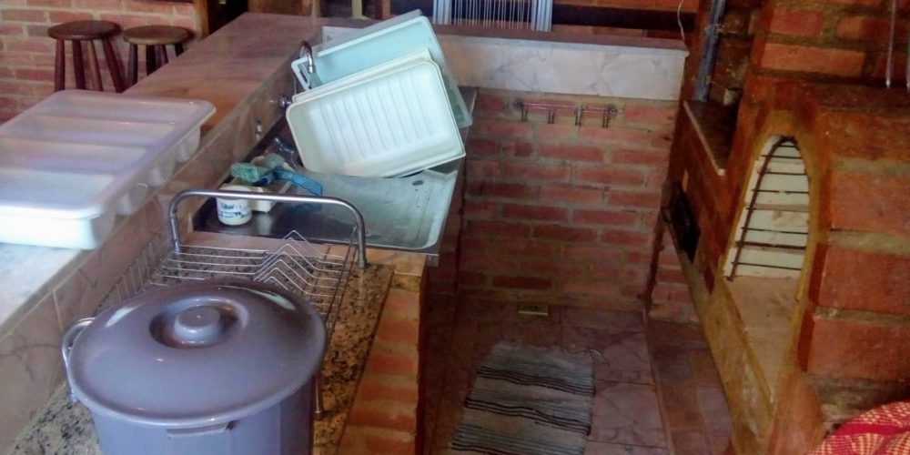 fe049af4-ac1f-4fc8-837e-8c322a42c8d2